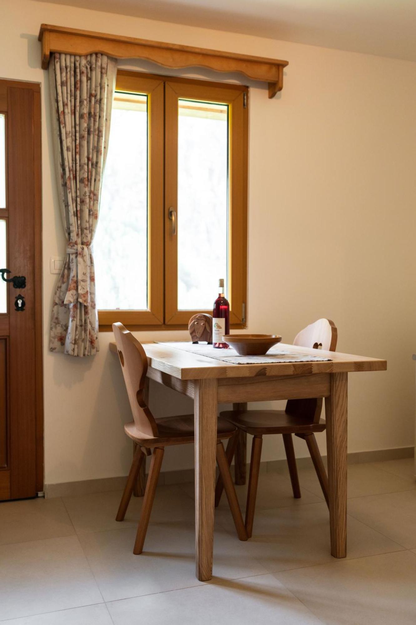 Organic Tourist Farm Pri Plajerju Apartment เทรนตา ภายนอก รูปภาพ